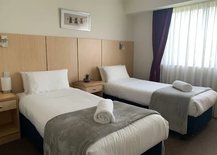 Airport Ascot Motel