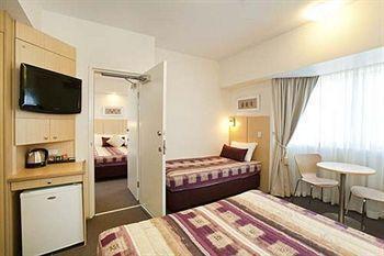 Motel Airport Ascot 4*