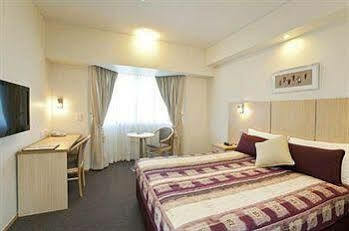 Airport Ascot 4*